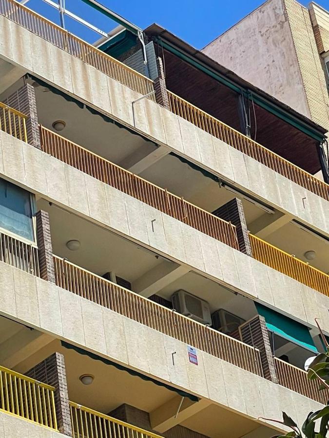 Sunflower Residence First Line By The Sea سانتا بولا المظهر الخارجي الصورة