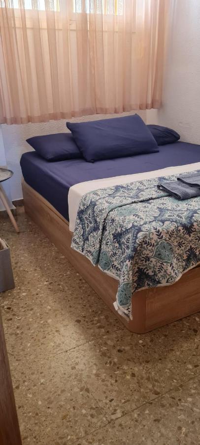 Sunflower Residence First Line By The Sea سانتا بولا المظهر الخارجي الصورة