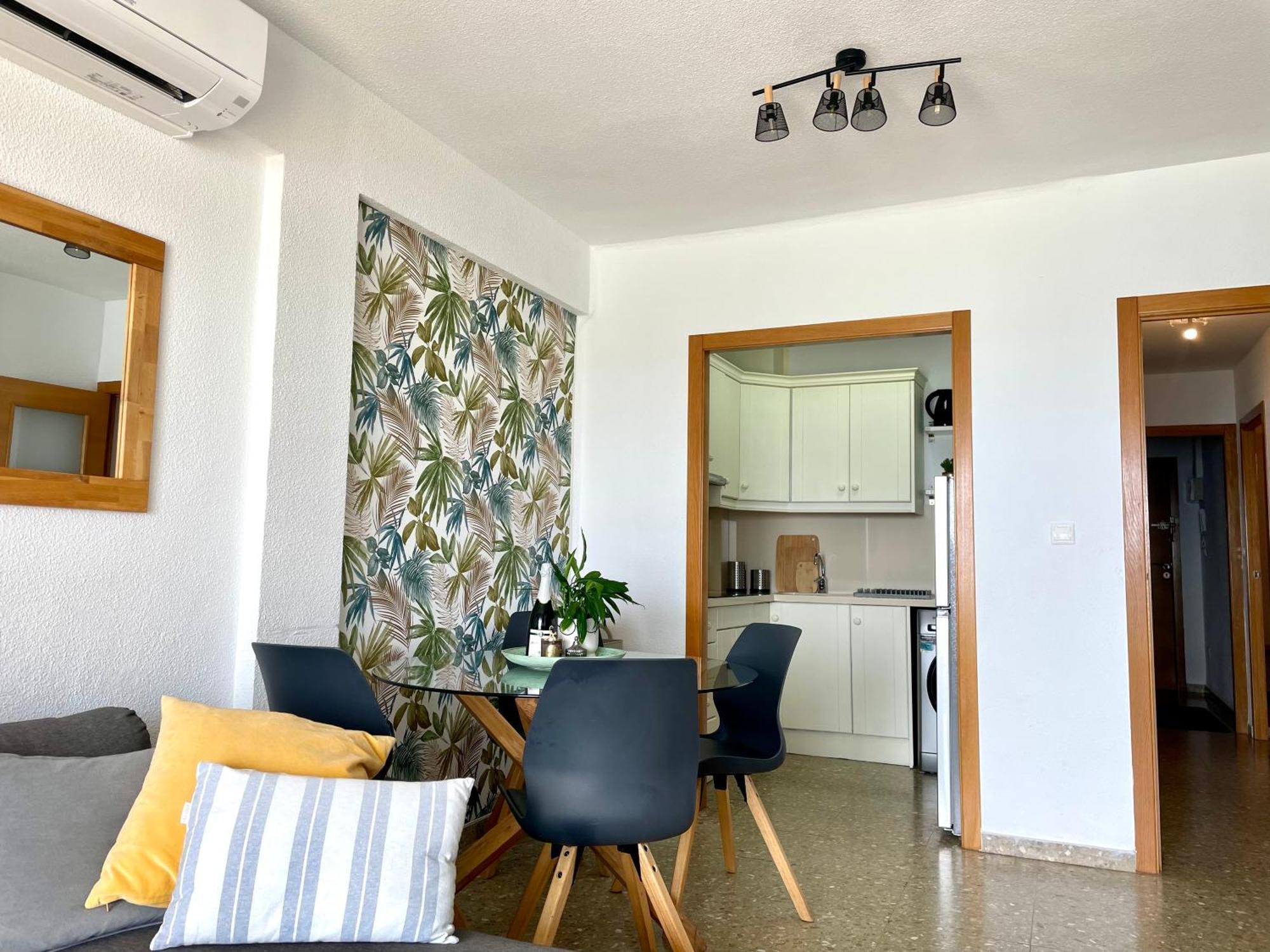 Sunflower Residence First Line By The Sea سانتا بولا المظهر الخارجي الصورة