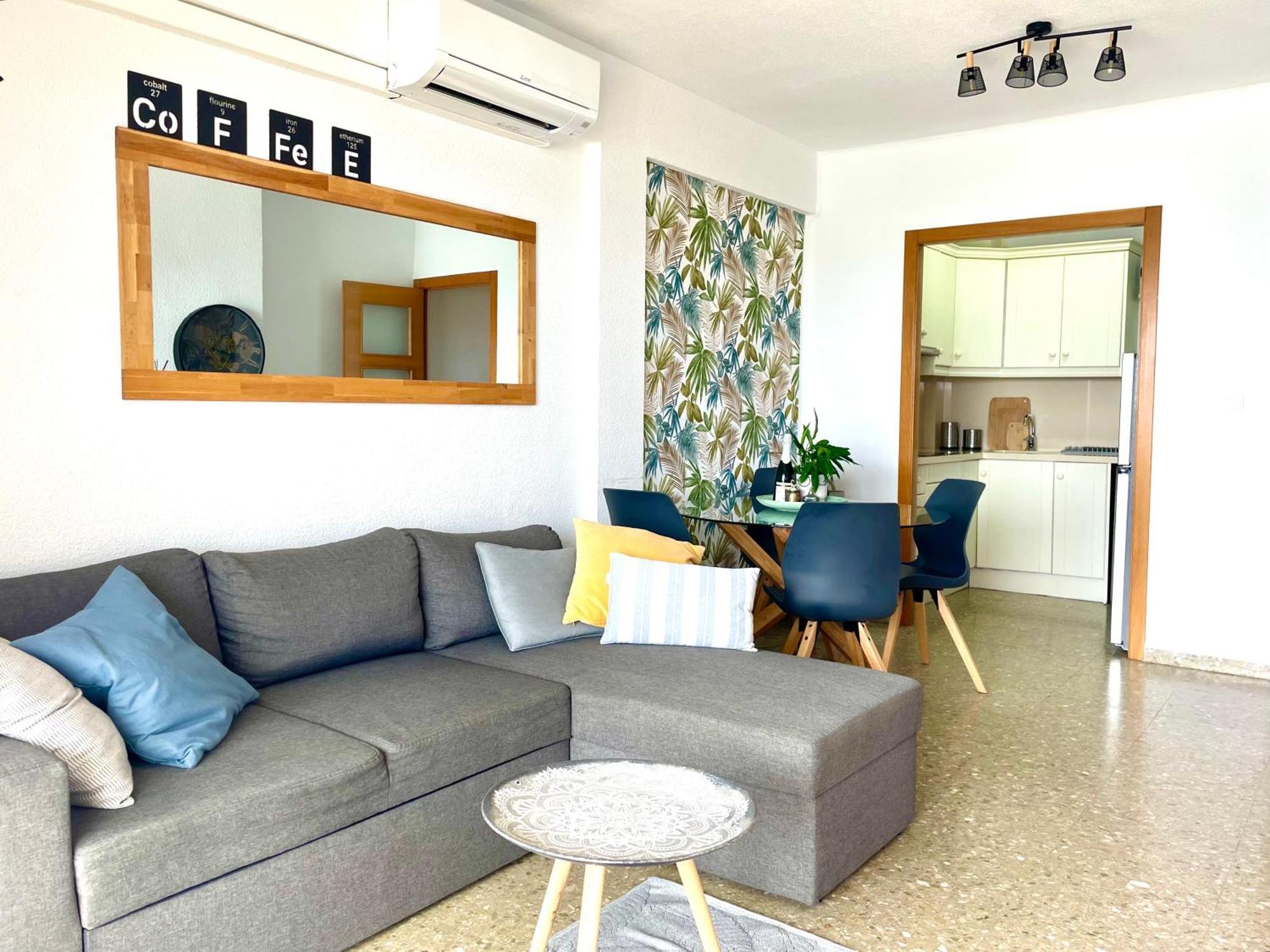 Sunflower Residence First Line By The Sea سانتا بولا المظهر الخارجي الصورة