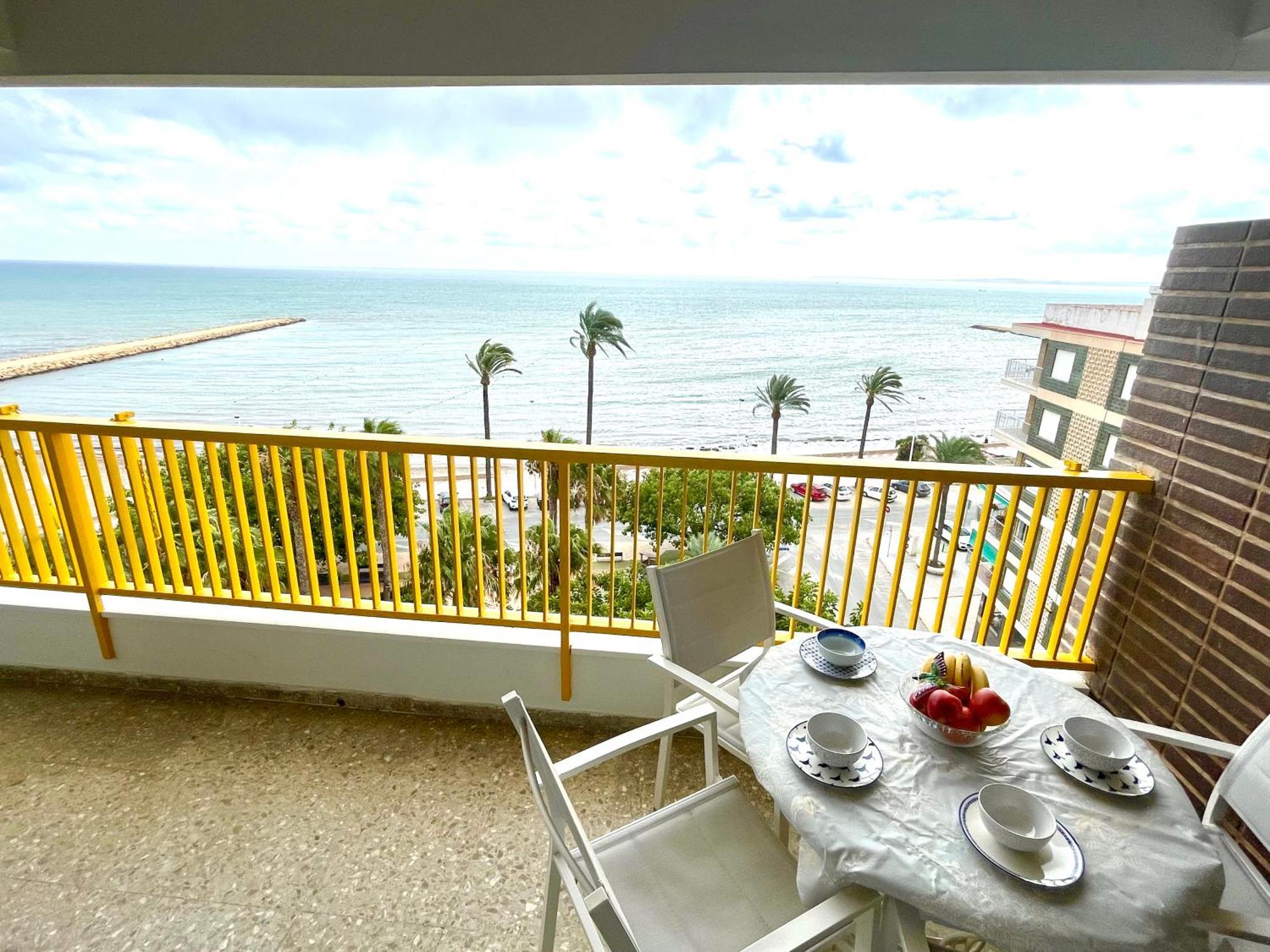 Sunflower Residence First Line By The Sea سانتا بولا المظهر الخارجي الصورة
