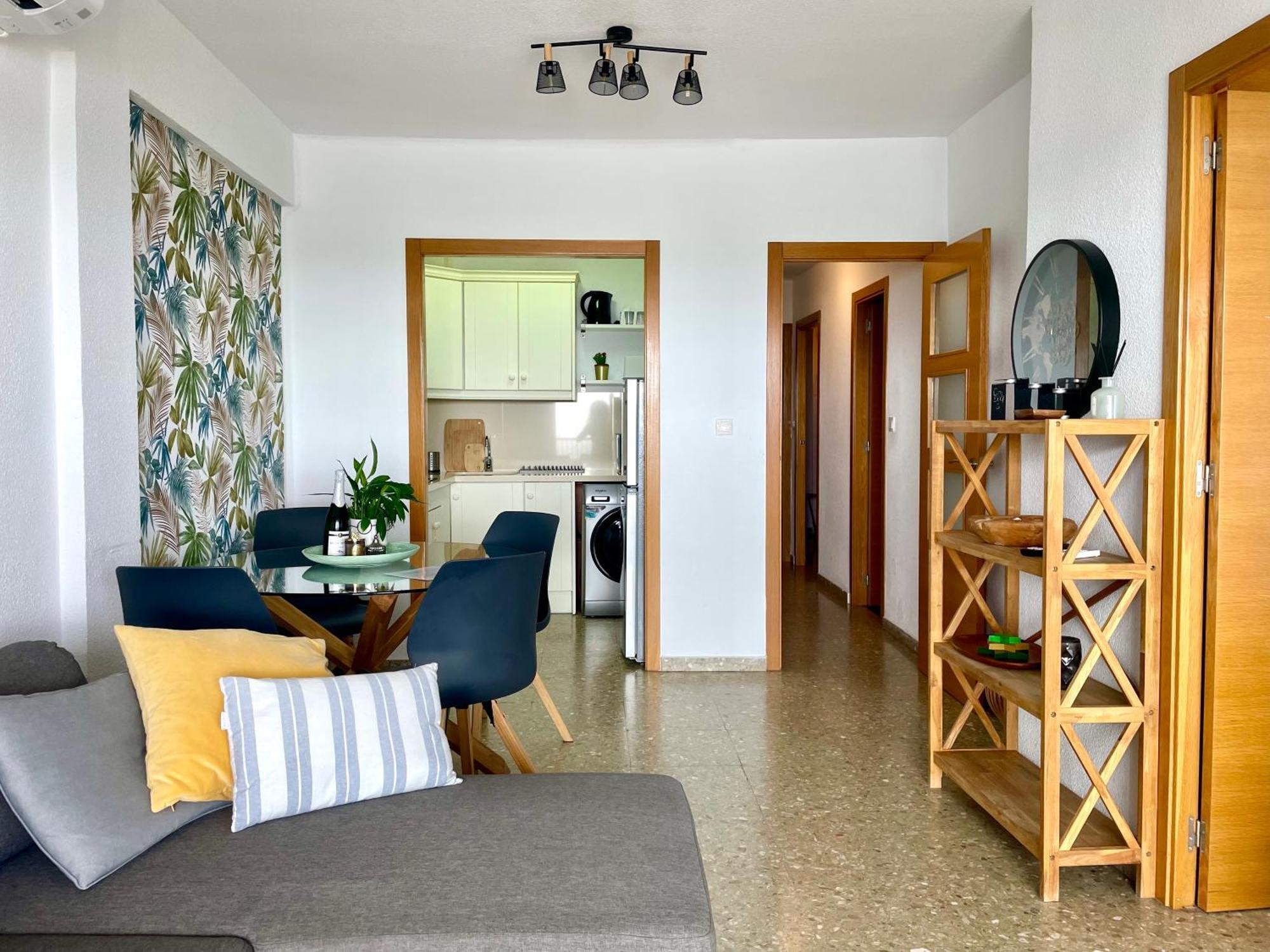Sunflower Residence First Line By The Sea سانتا بولا المظهر الخارجي الصورة